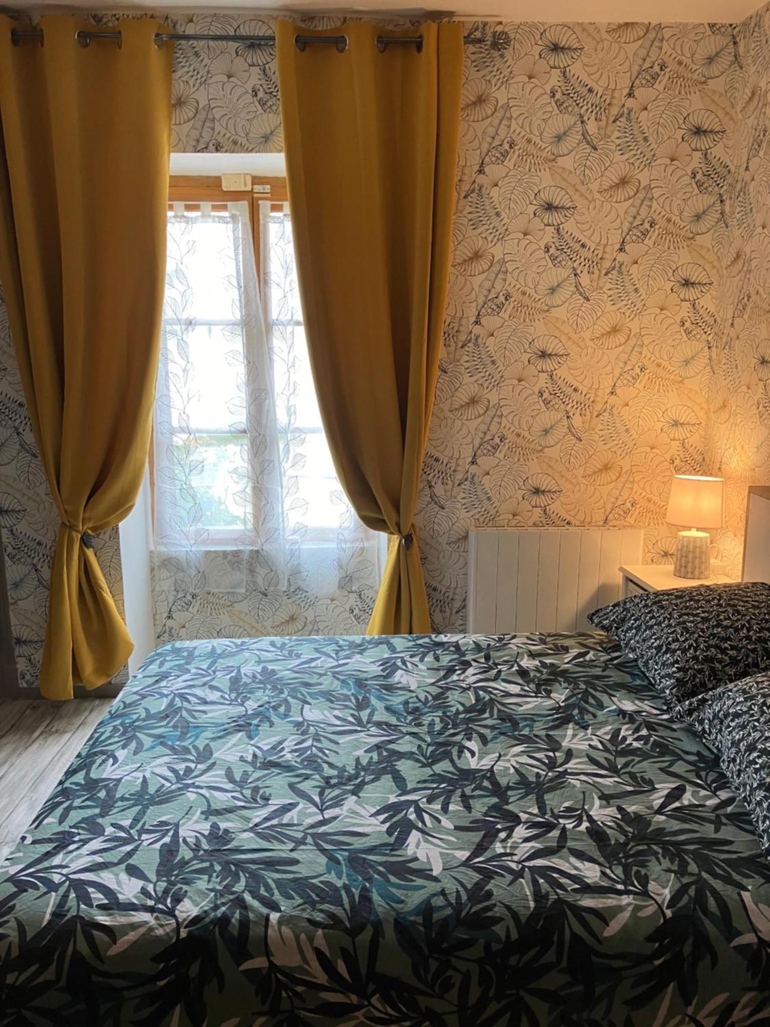 Charmante Maison En Pierres Precy-le-Sec Exteriér fotografie